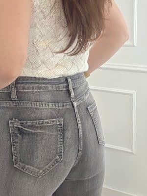 Calça slim cinzenta